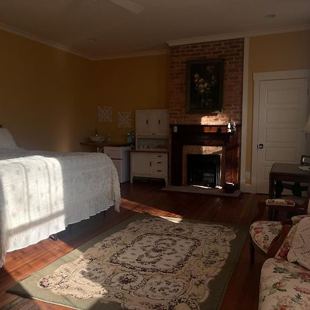 Tanglewood Inn Greenville Bagian luar foto