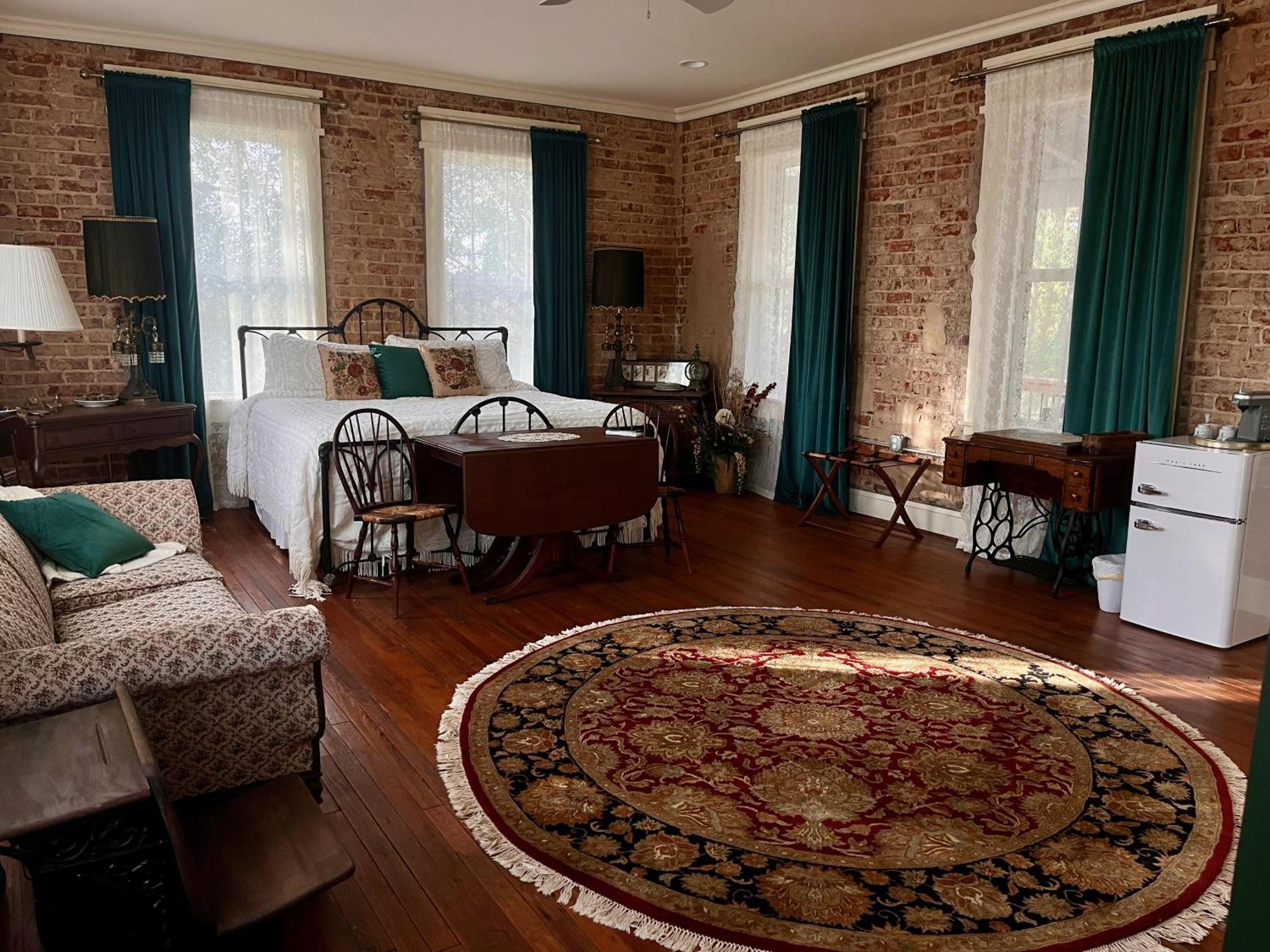 Tanglewood Inn Greenville Bagian luar foto
