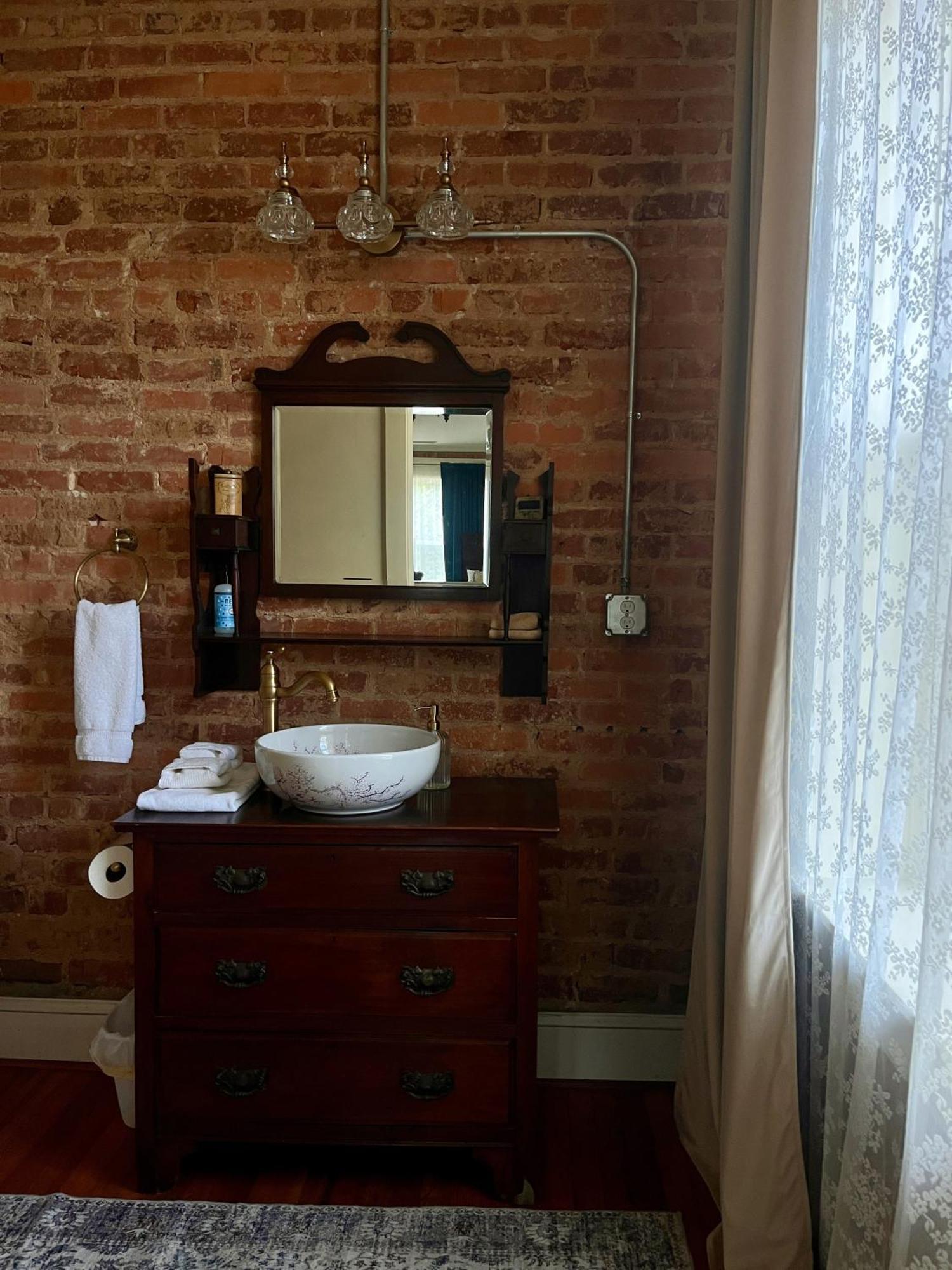 Tanglewood Inn Greenville Bagian luar foto