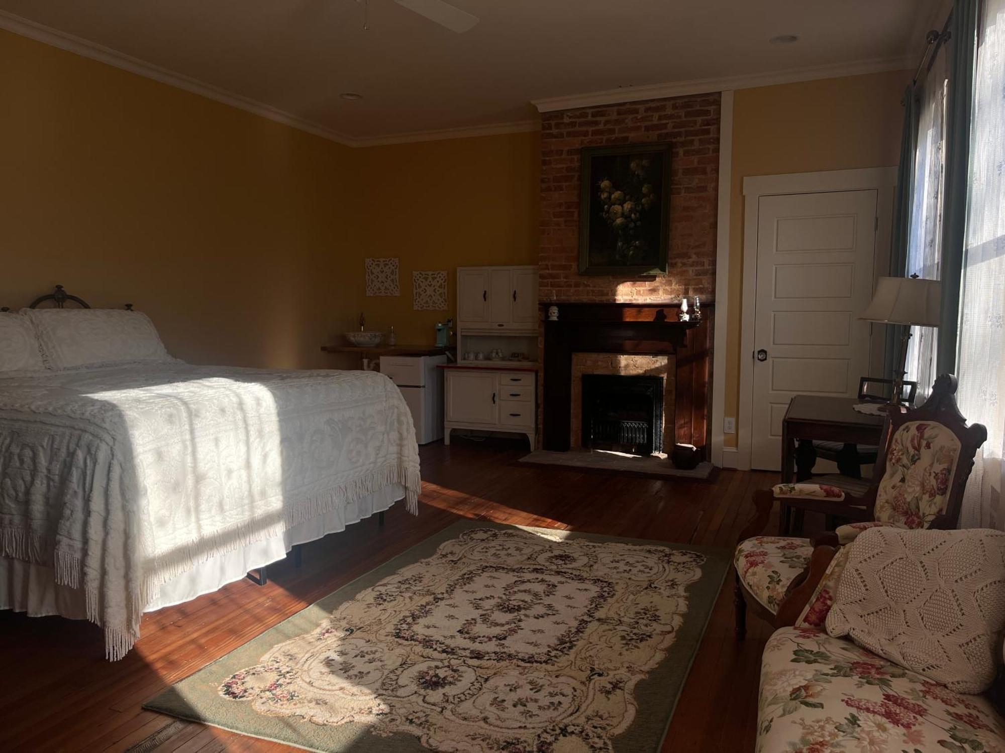 Tanglewood Inn Greenville Bagian luar foto